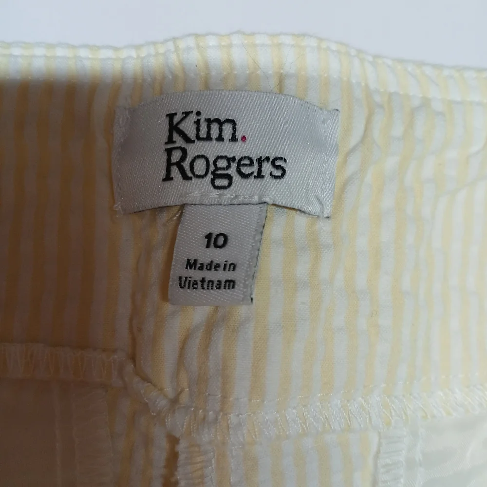 Kim Rogers Yellow Seersucker Shorts – Size 10 - Picture 2 of 9